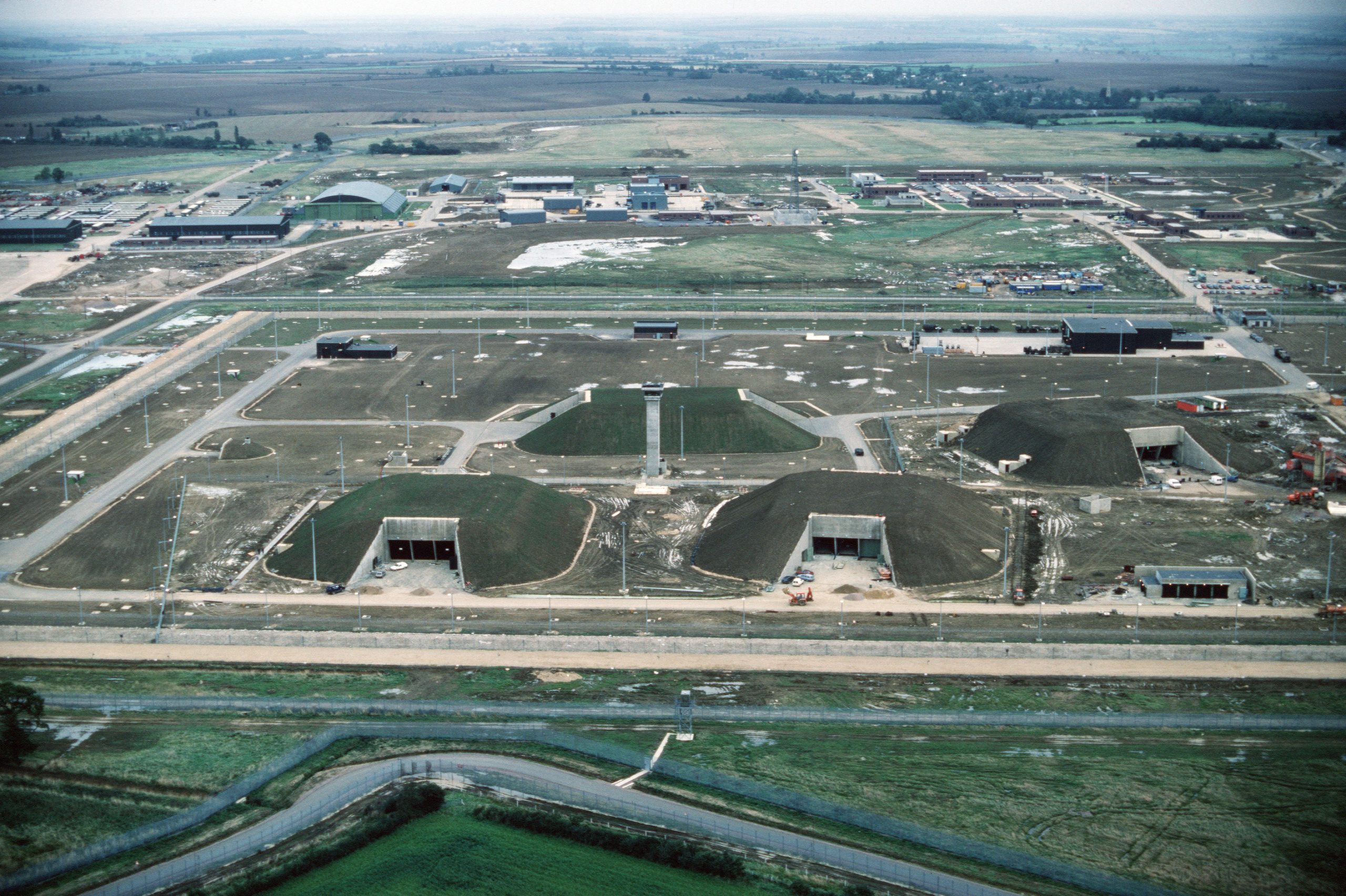 Aerial view of RAF Molesworth in Cambridgeshire, England (U.S. Air Force photo by MSGT Patrick Nugent, 1989 — public domain)